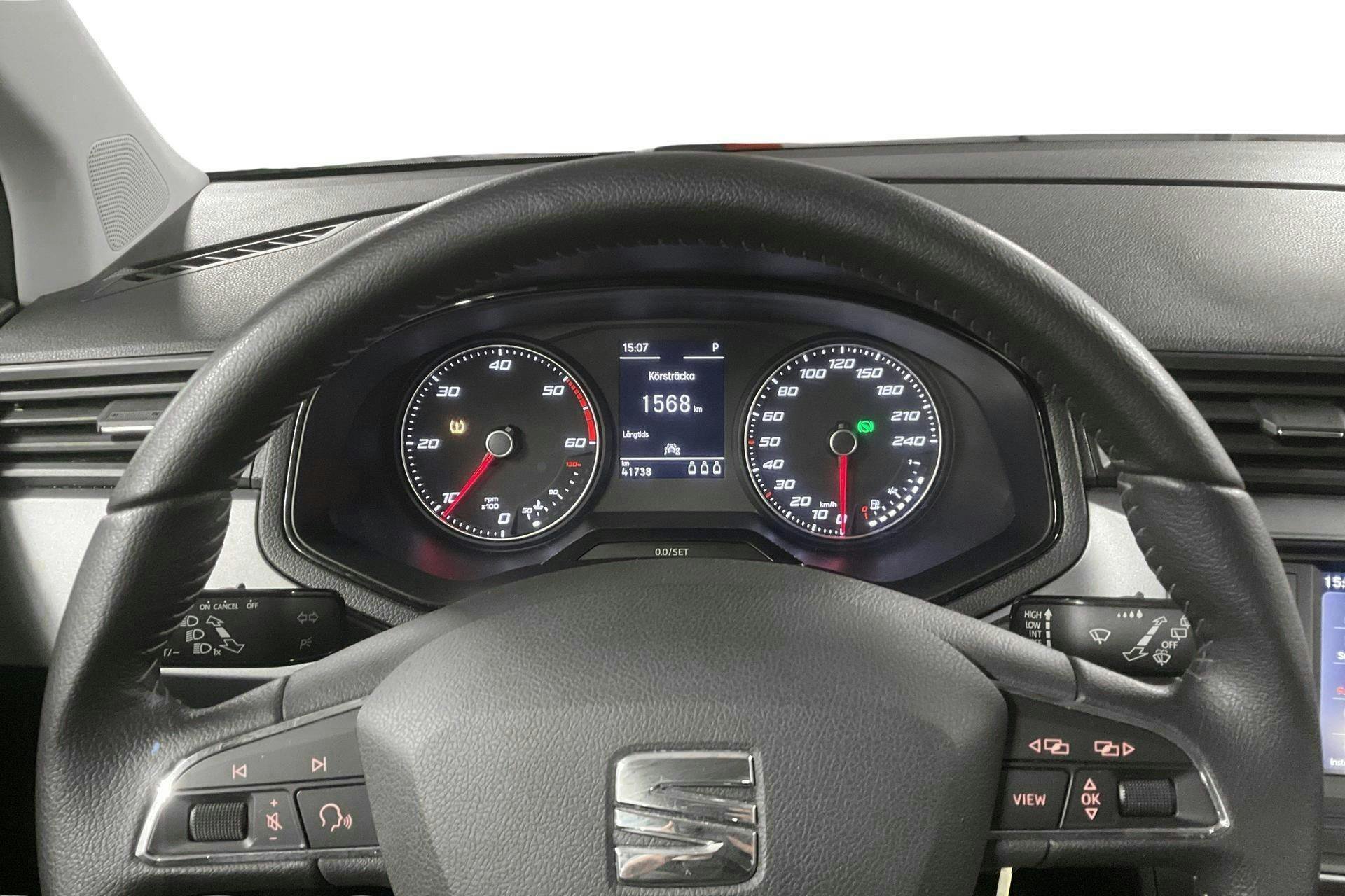 Vehicle Image 10