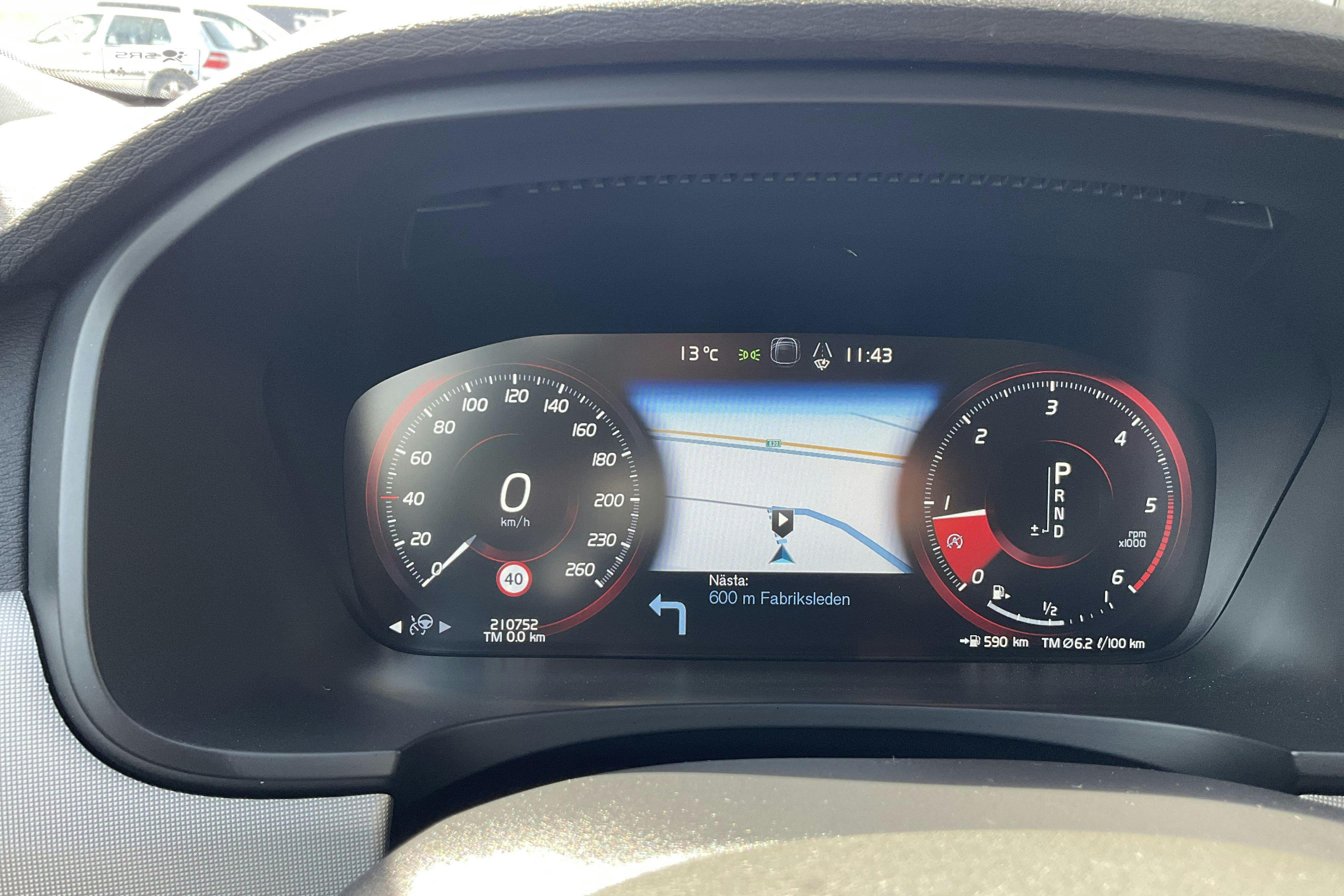 Vehicle Image 11