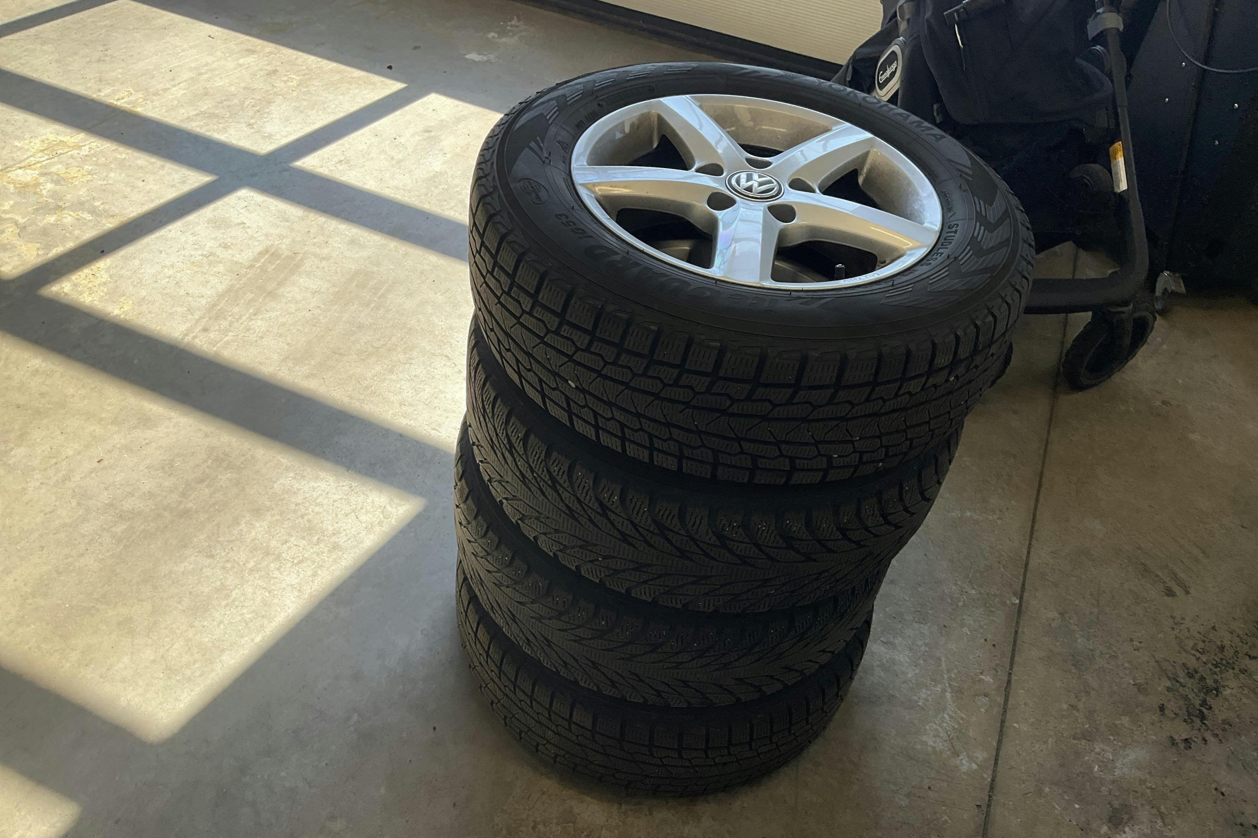 Vehicle Image 16