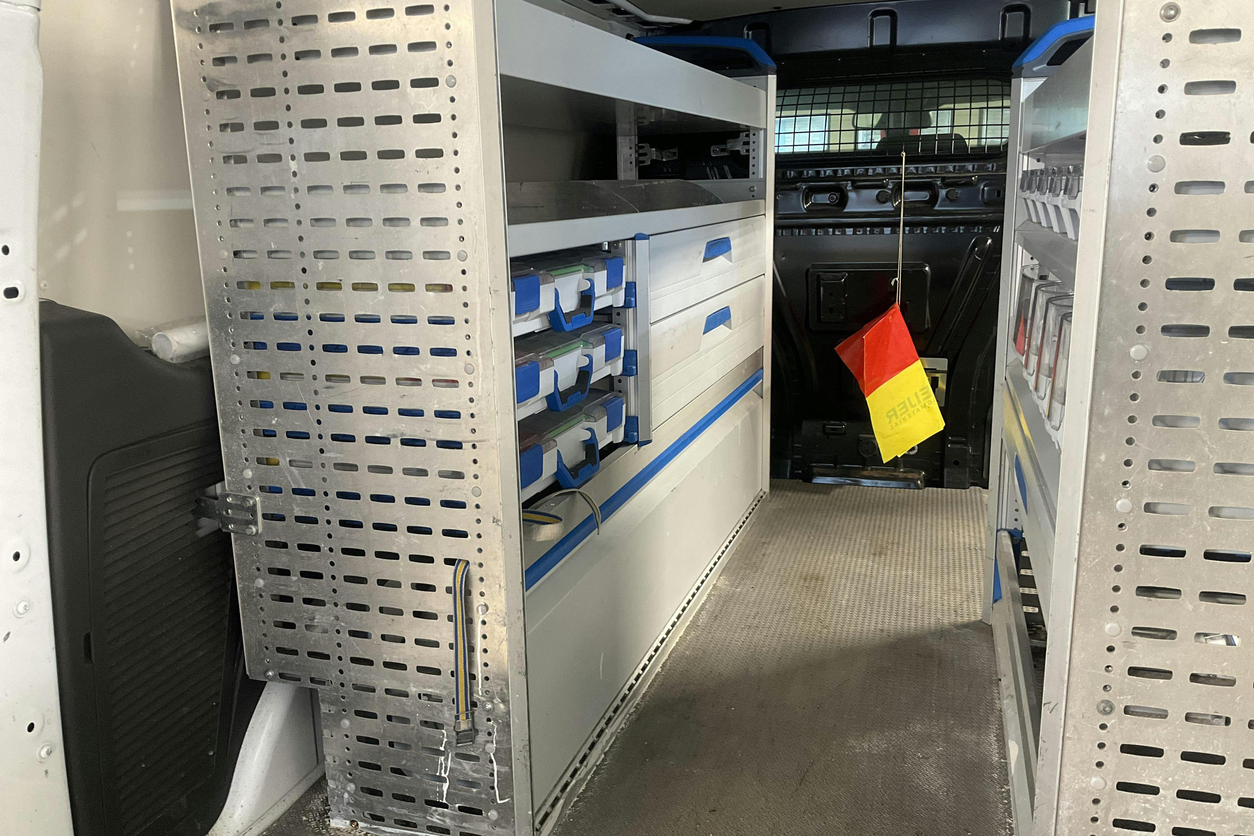 Vehicle Image 13