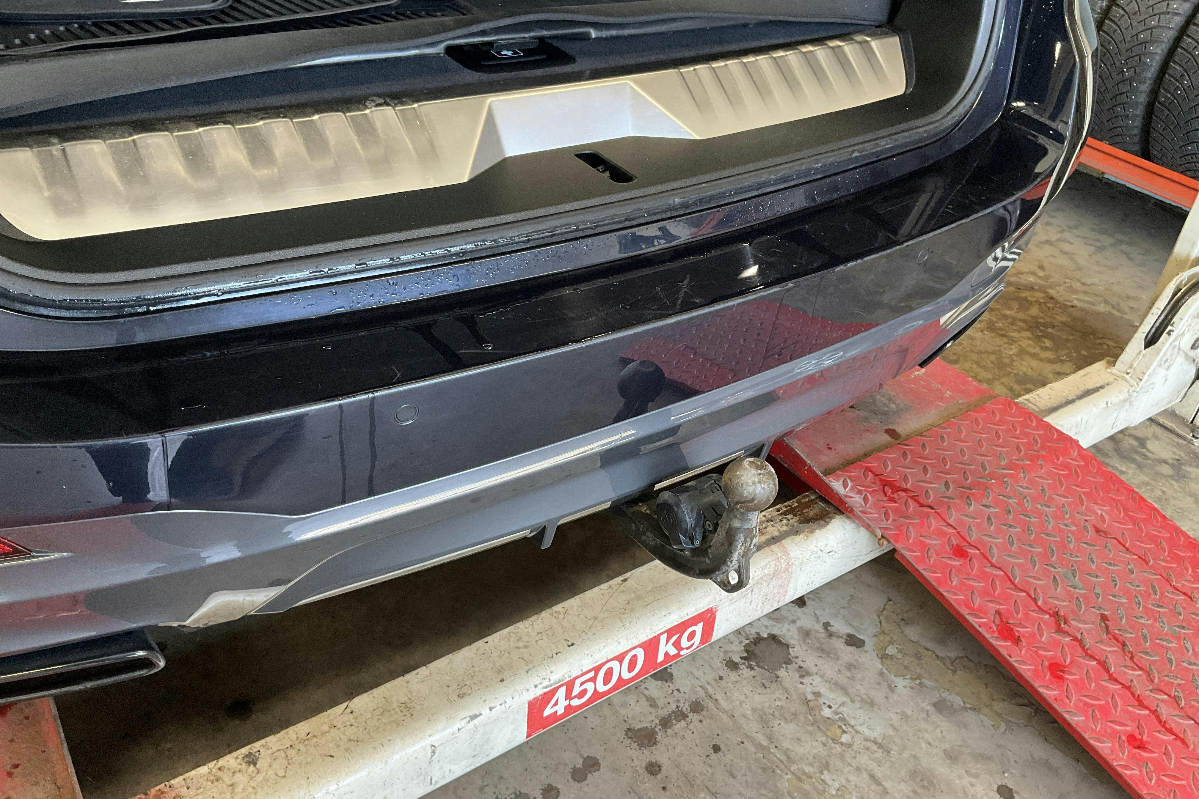 Vehicle Image 16