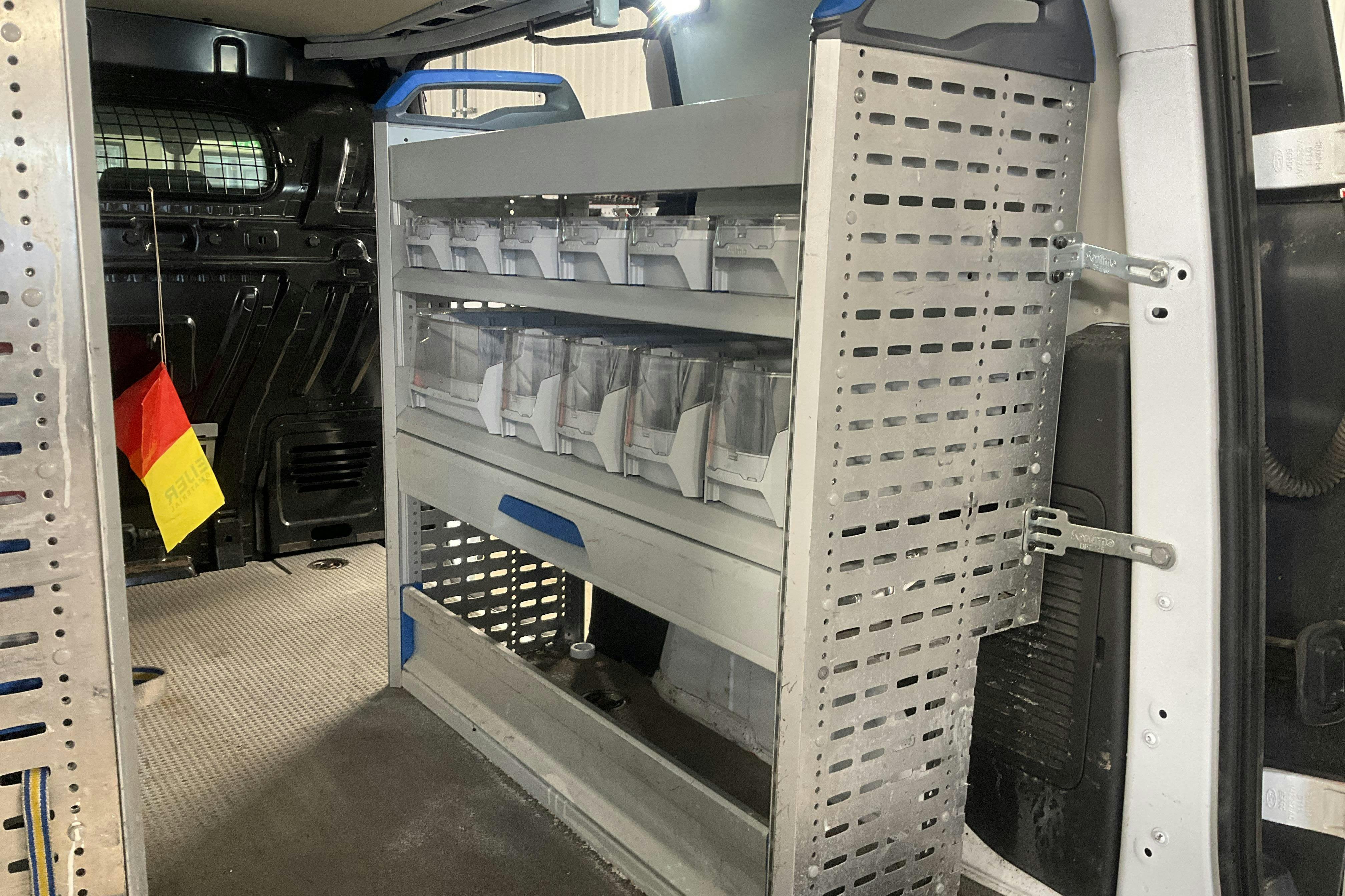 Vehicle Image 14