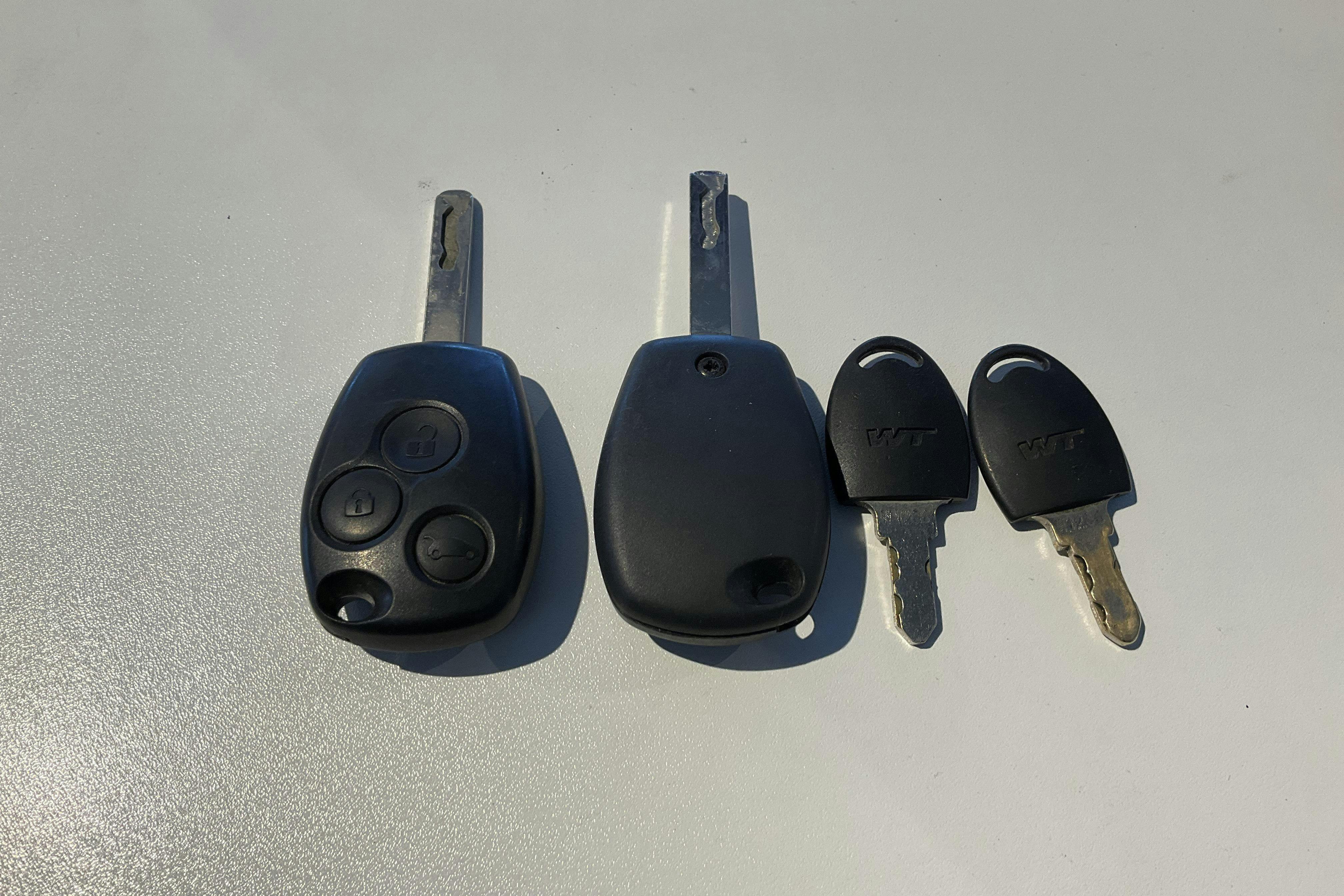 Vehicle Image 14