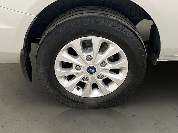 Vehicle Image 31