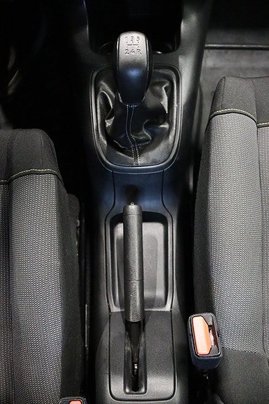 Vehicle Image 17