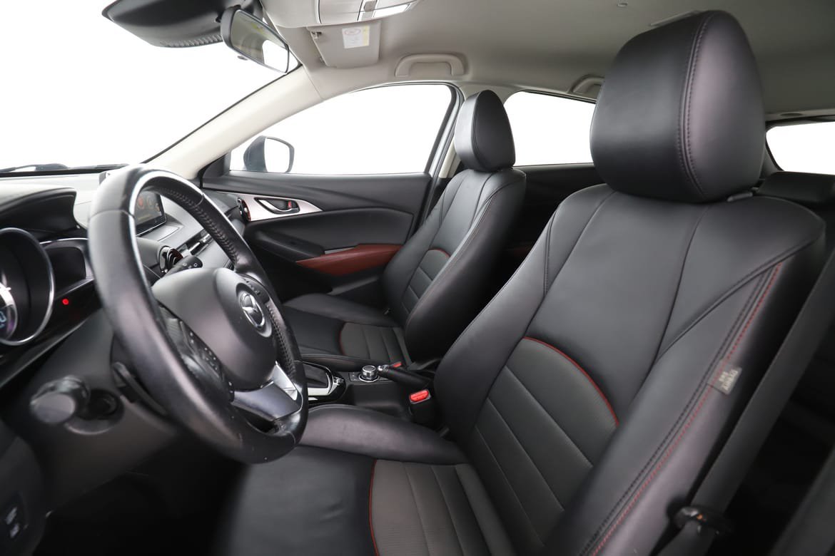 Vehicle Image 11