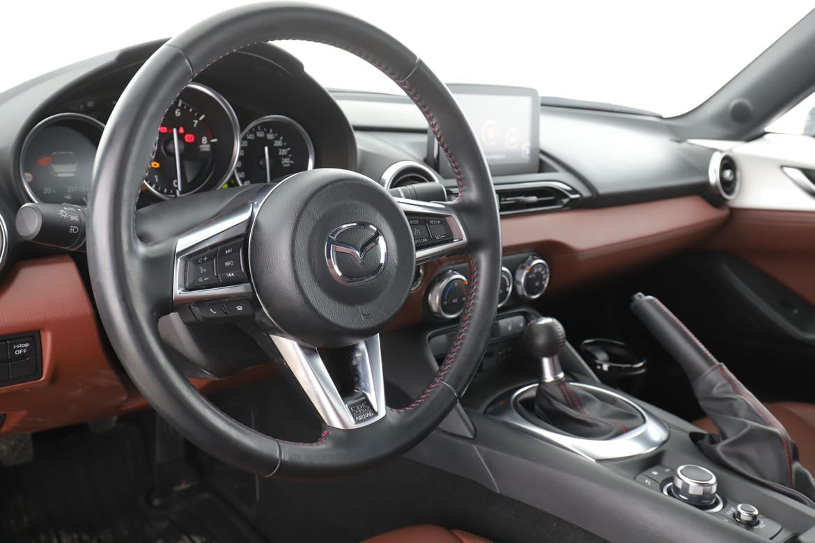 Vehicle Image 12