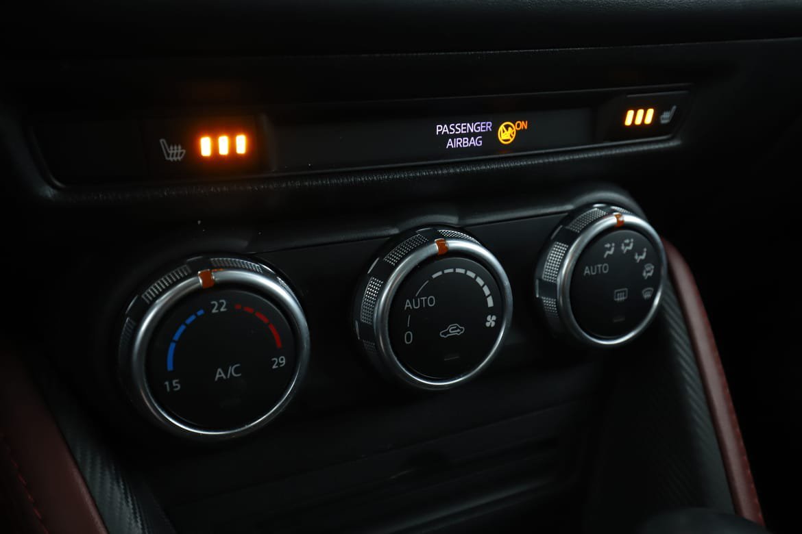 Vehicle Image 23