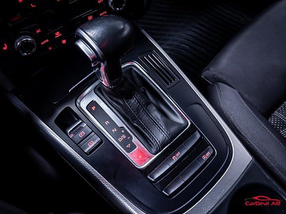 Vehicle Image 24