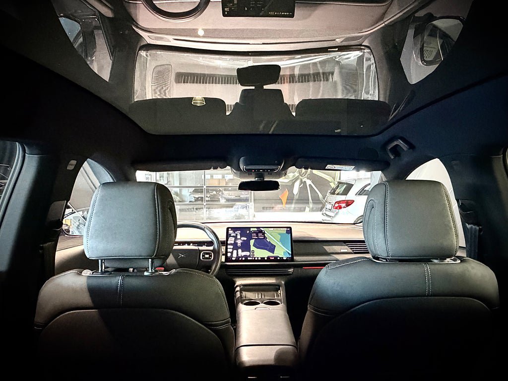 Vehicle Image 15