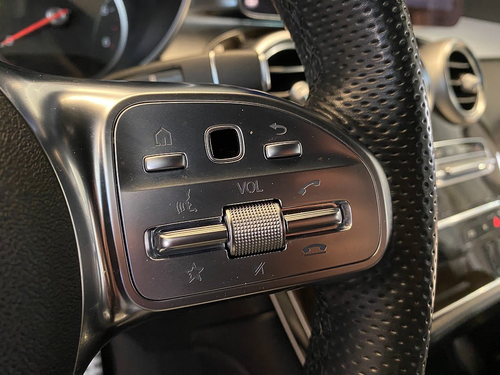 Vehicle Image 61