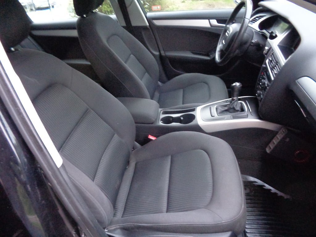 Vehicle Image 35