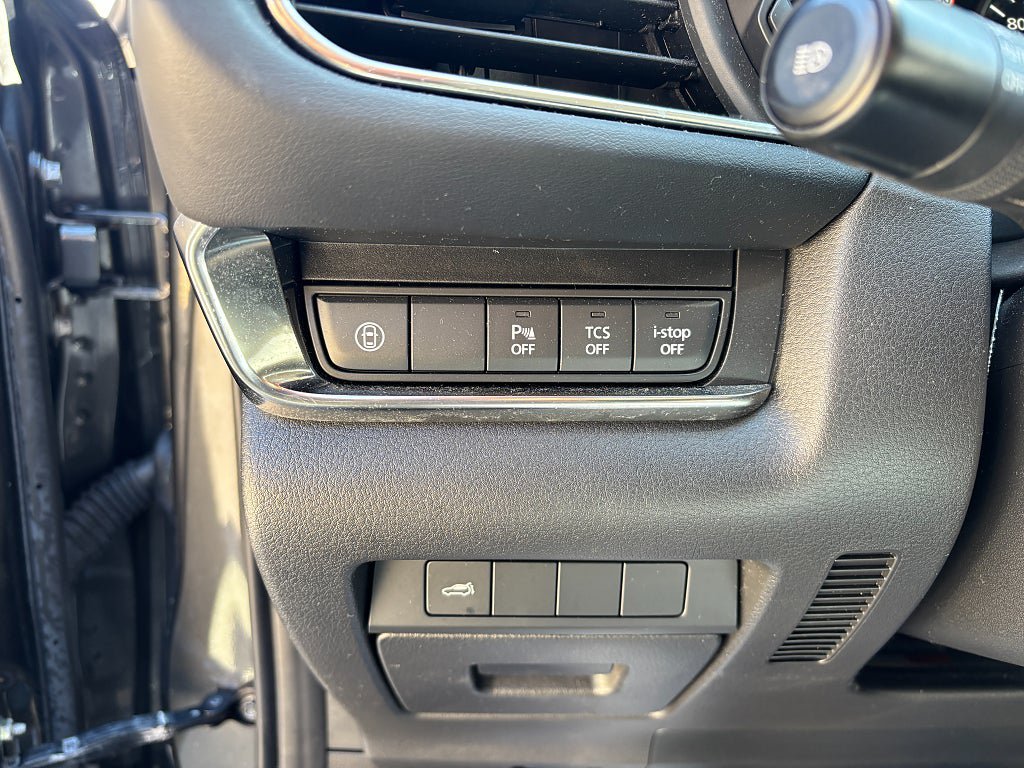 Vehicle Image 26