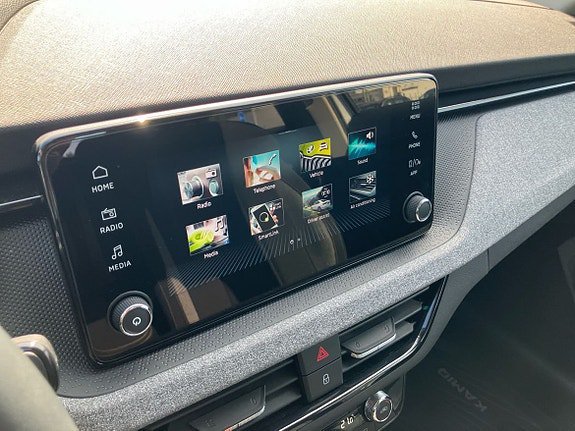 Vehicle Image 23