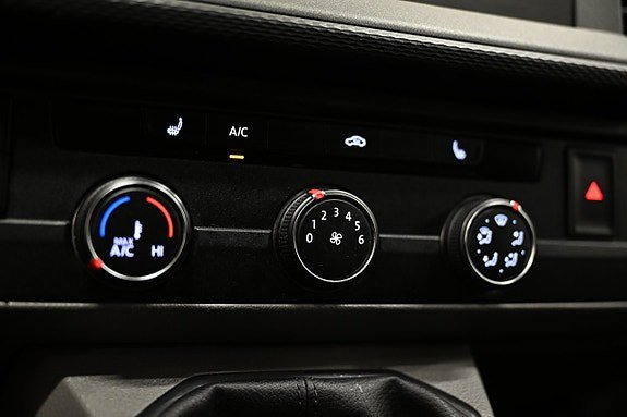 Vehicle Image 29