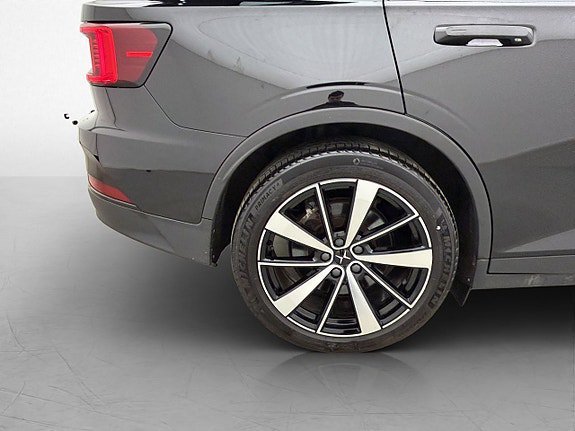 Vehicle Image 38