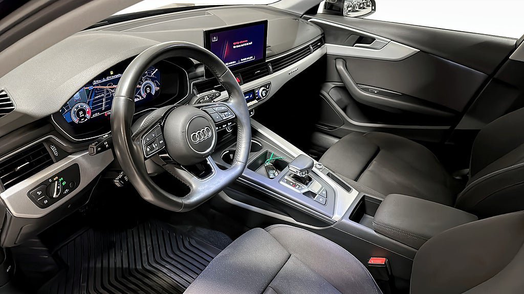 Vehicle Image 7