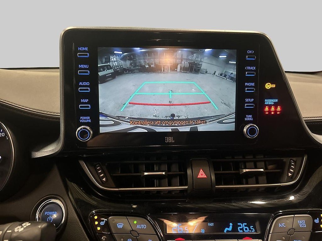 Vehicle Image 16