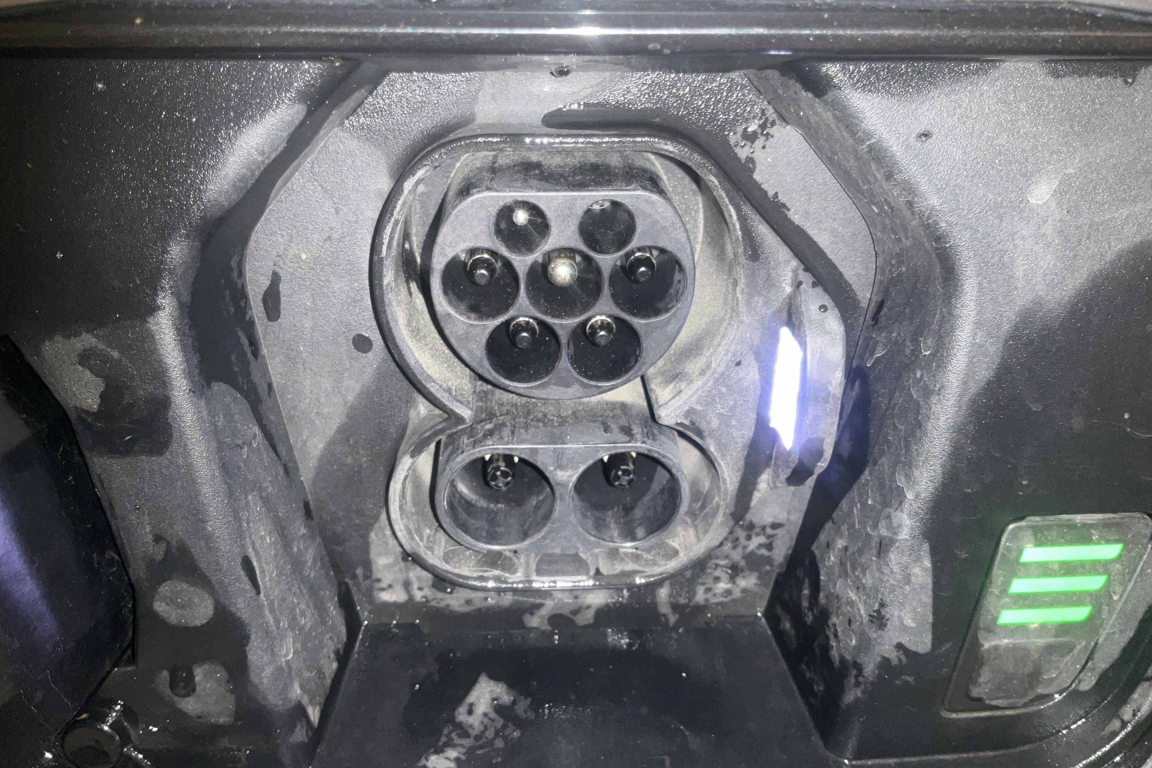 Vehicle Image 17