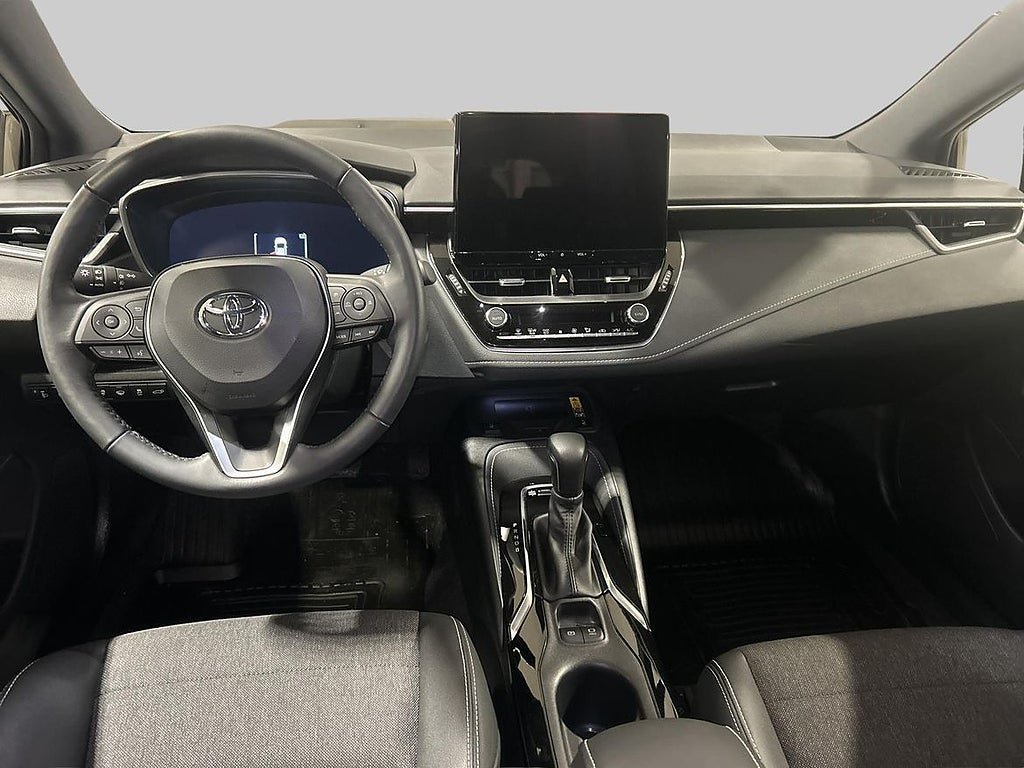 Vehicle Image 12
