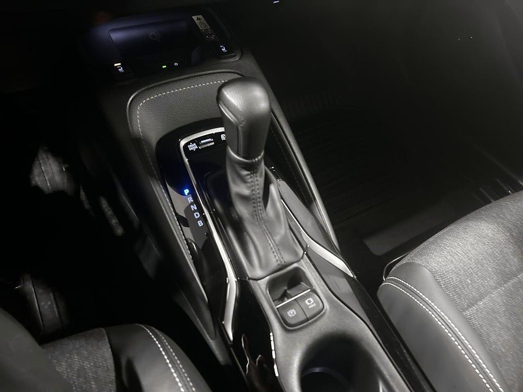Vehicle Image 18