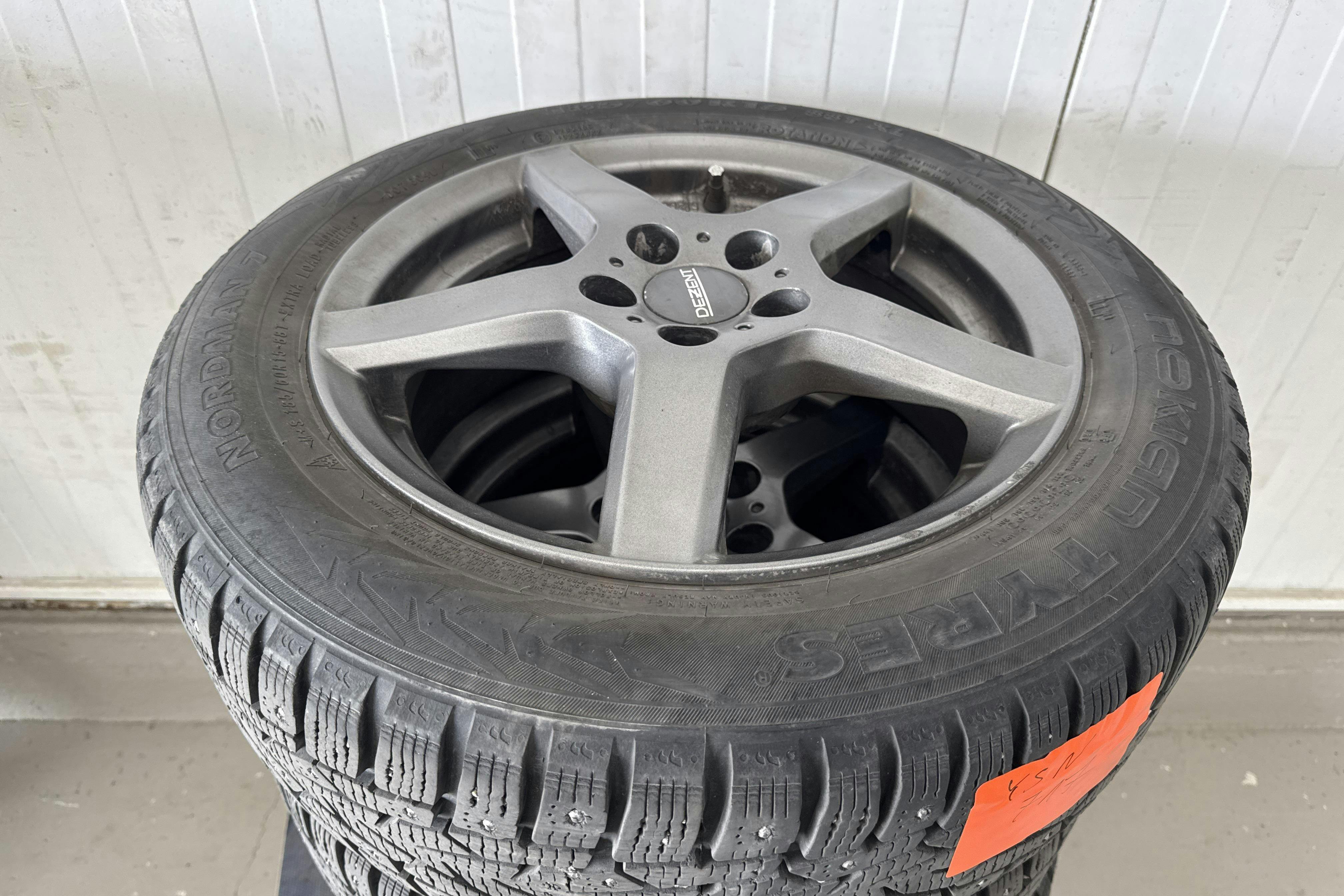 Vehicle Image 11