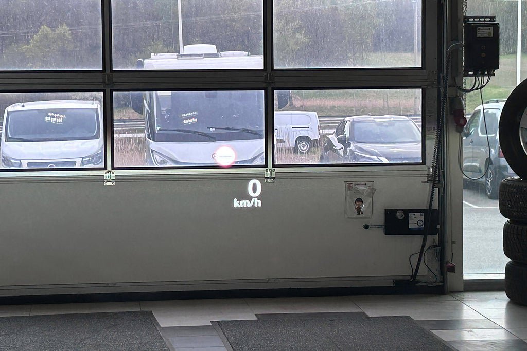 Vehicle Image 21