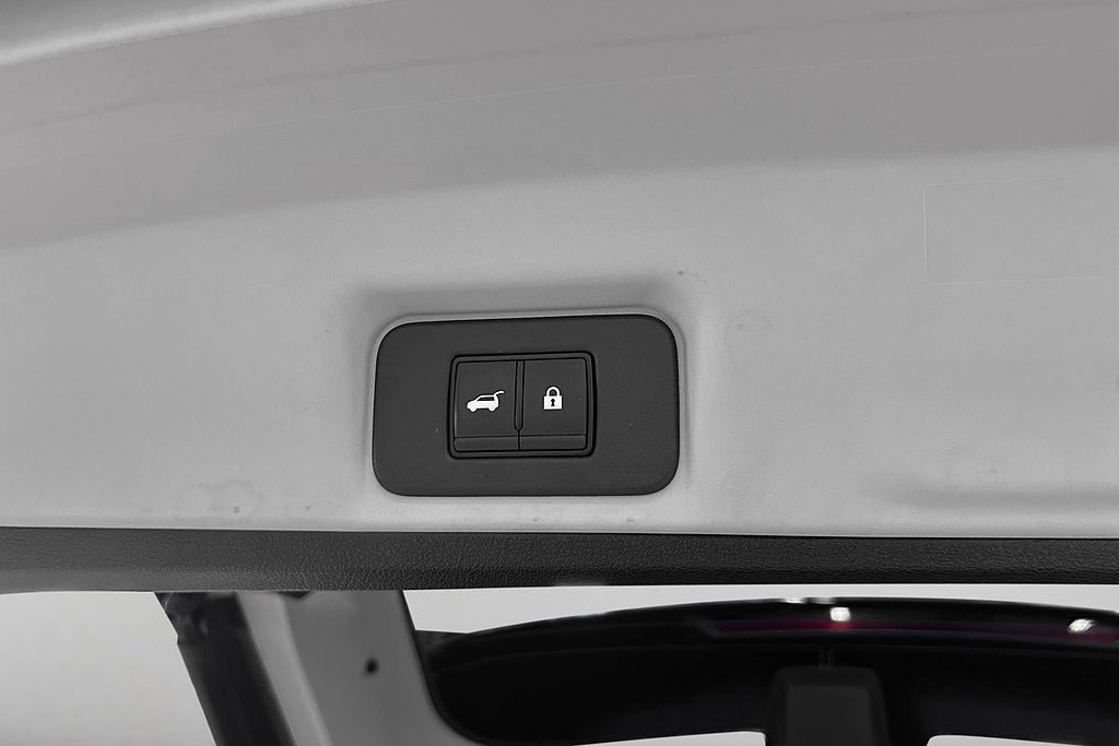 Vehicle Image 28
