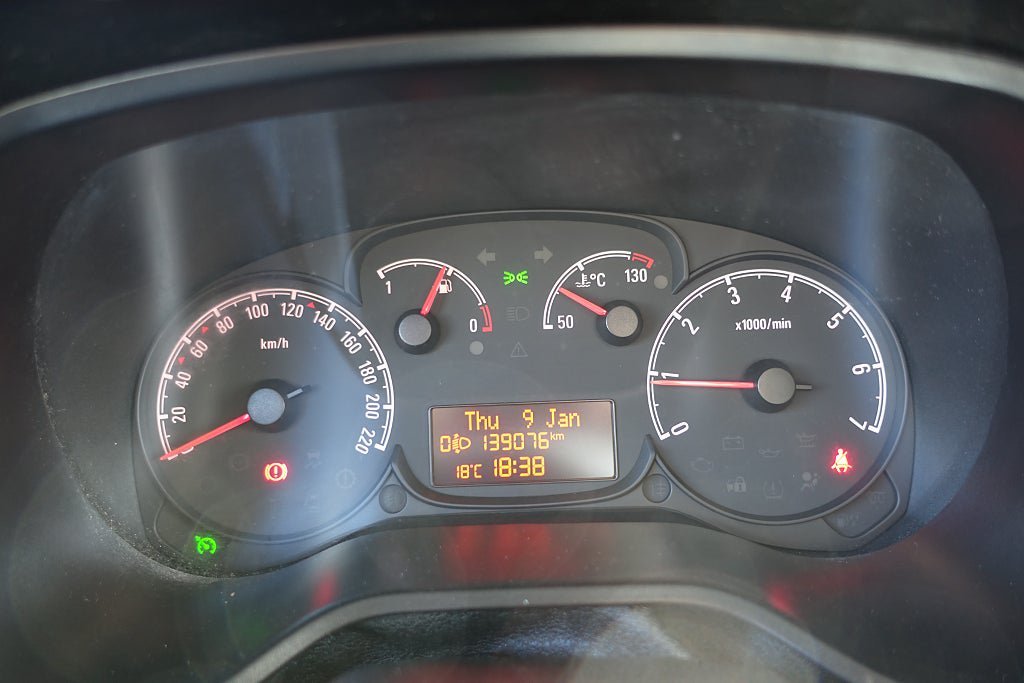 Vehicle Image 9