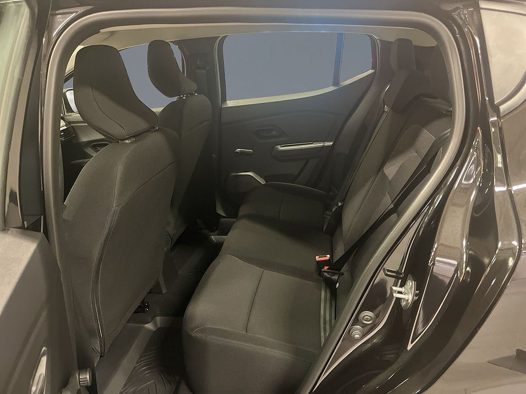 Vehicle Image 7