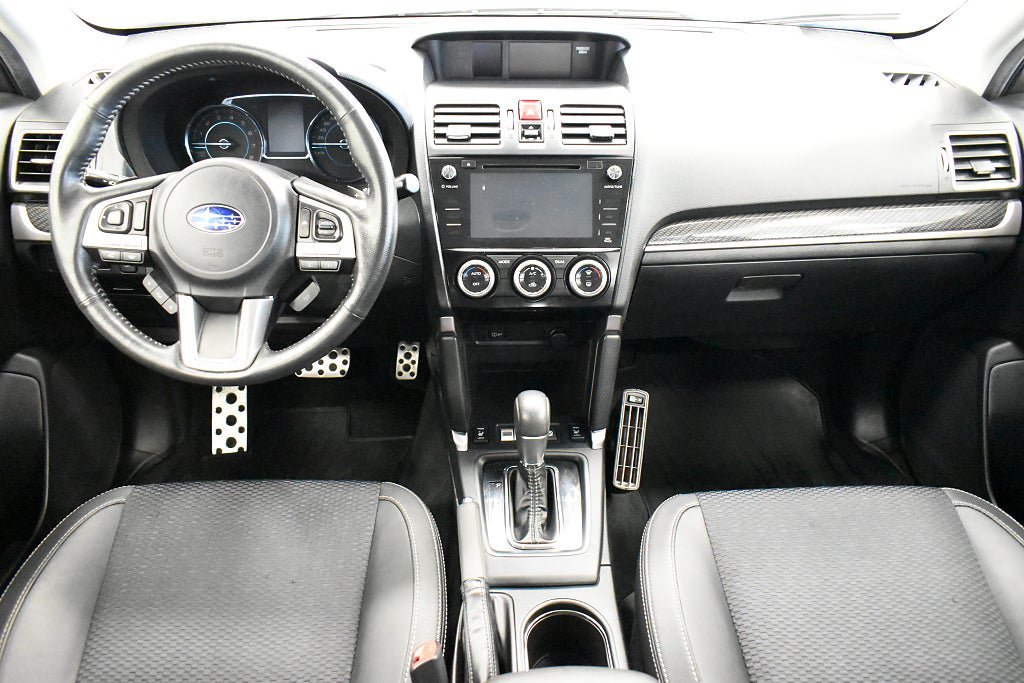 Vehicle Image 10