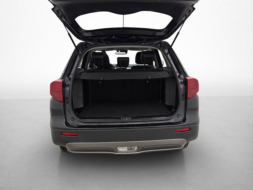Vehicle Image 8
