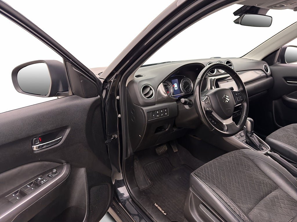 Vehicle Image 14
