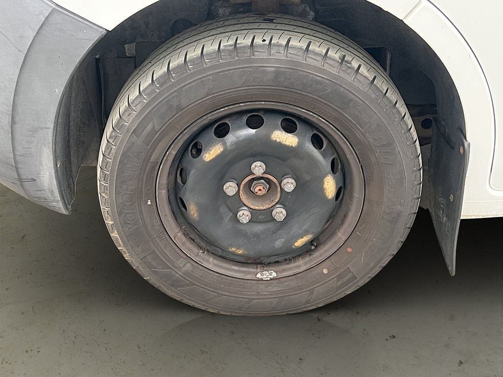Vehicle Image 23