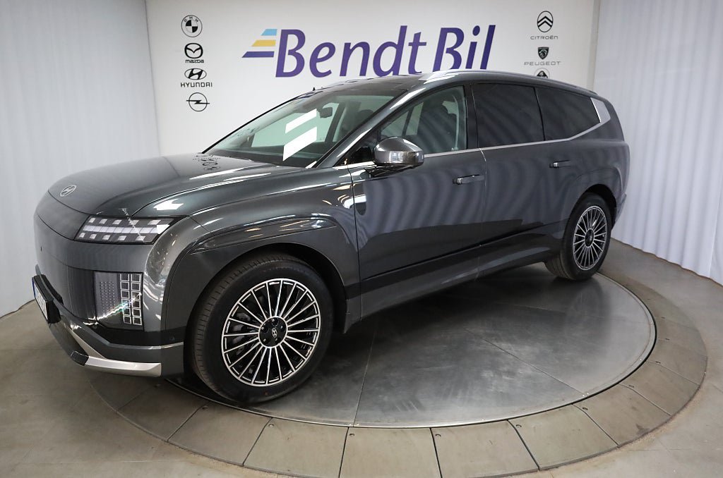 Vehicle Image 6