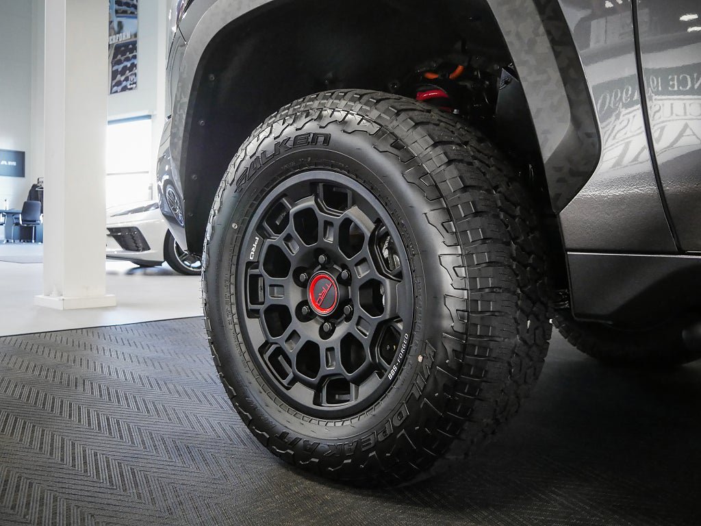 Vehicle Image 10