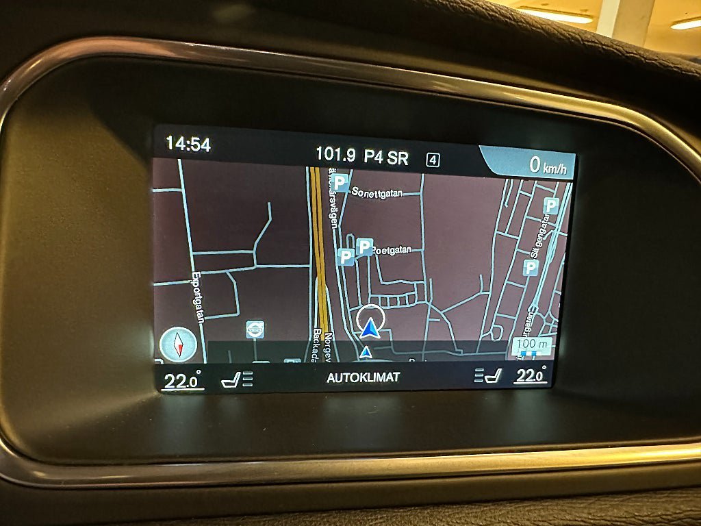 Vehicle Image 11