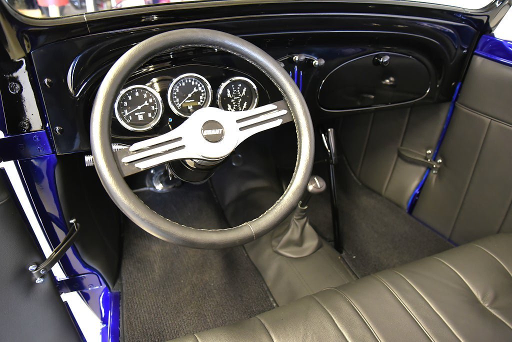 Vehicle Image 25