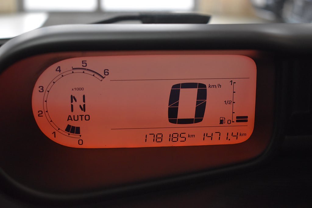 Vehicle Image 14