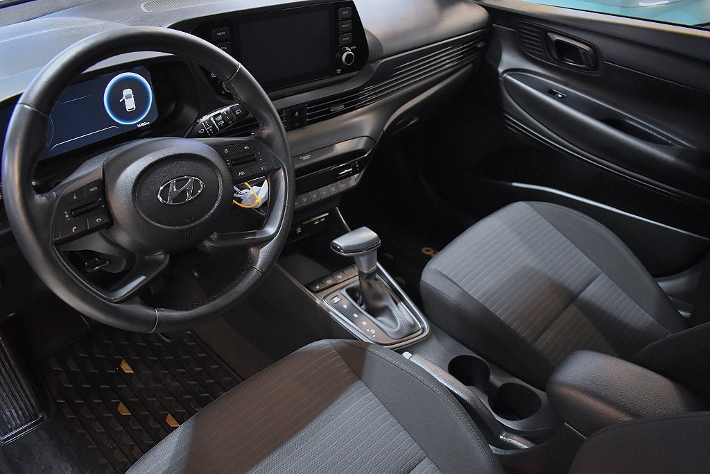 Vehicle Image 7