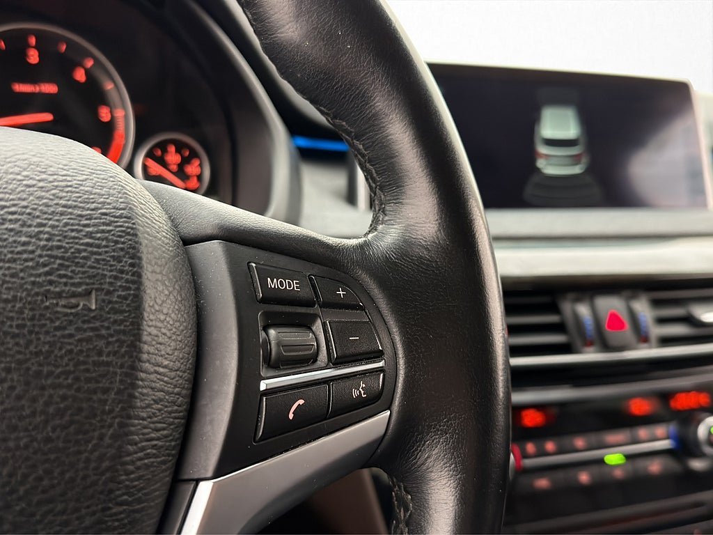 Vehicle Image 28
