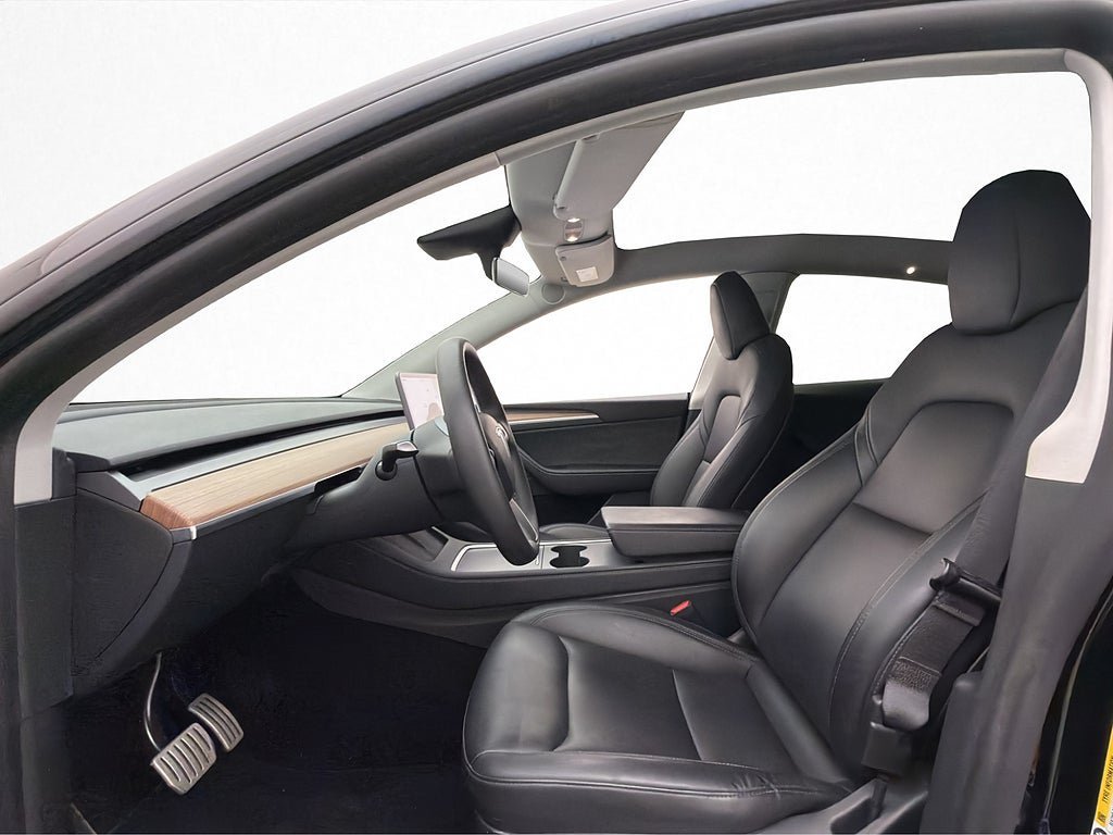 Vehicle Image 31