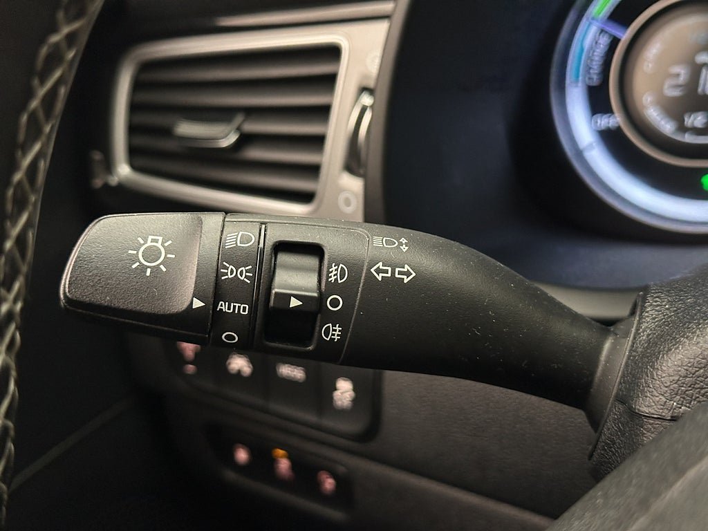 Vehicle Image 28