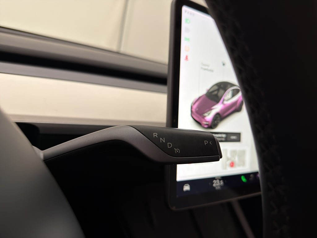 Vehicle Image 35