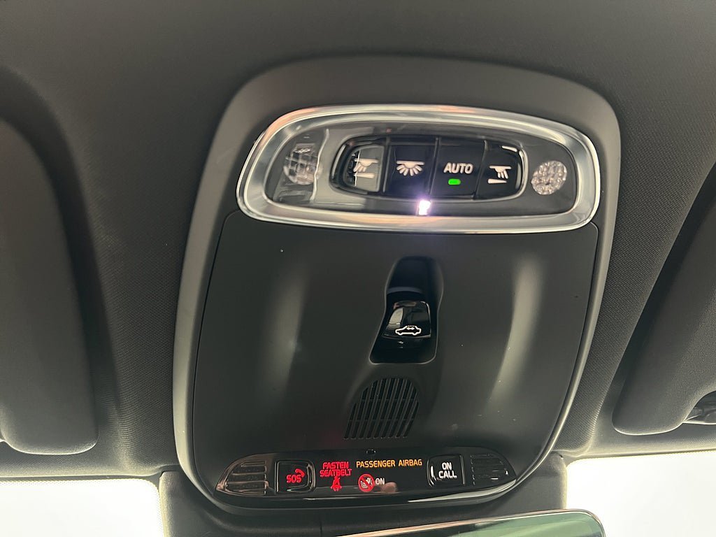 Vehicle Image 37