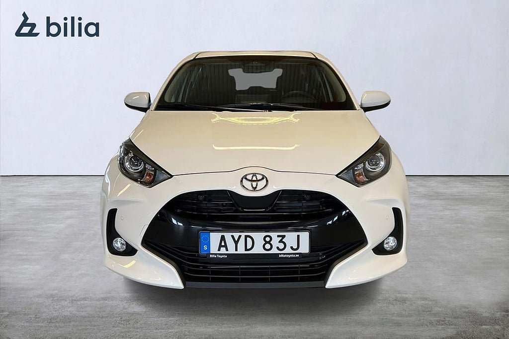 Vehicle Image 6