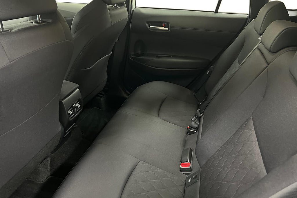 Vehicle Image 11