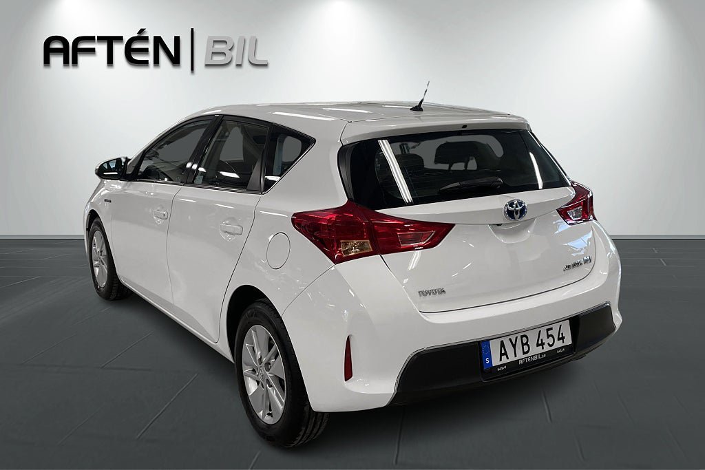 Vehicle Image 8