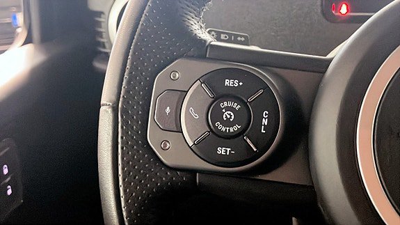 Vehicle Image 21