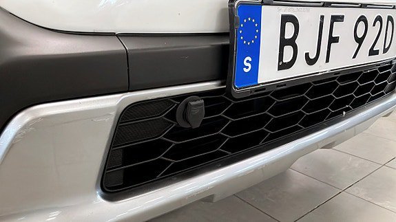 Vehicle Image 24